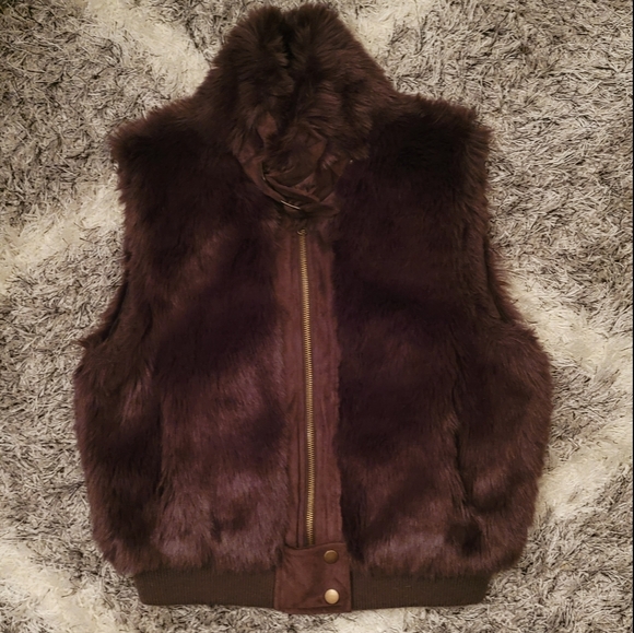 Faux Fur Vest - Picture 8 of 10